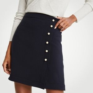 ANN TAYLOR NAVY SKIRT WITH PEARLS size4 NWT